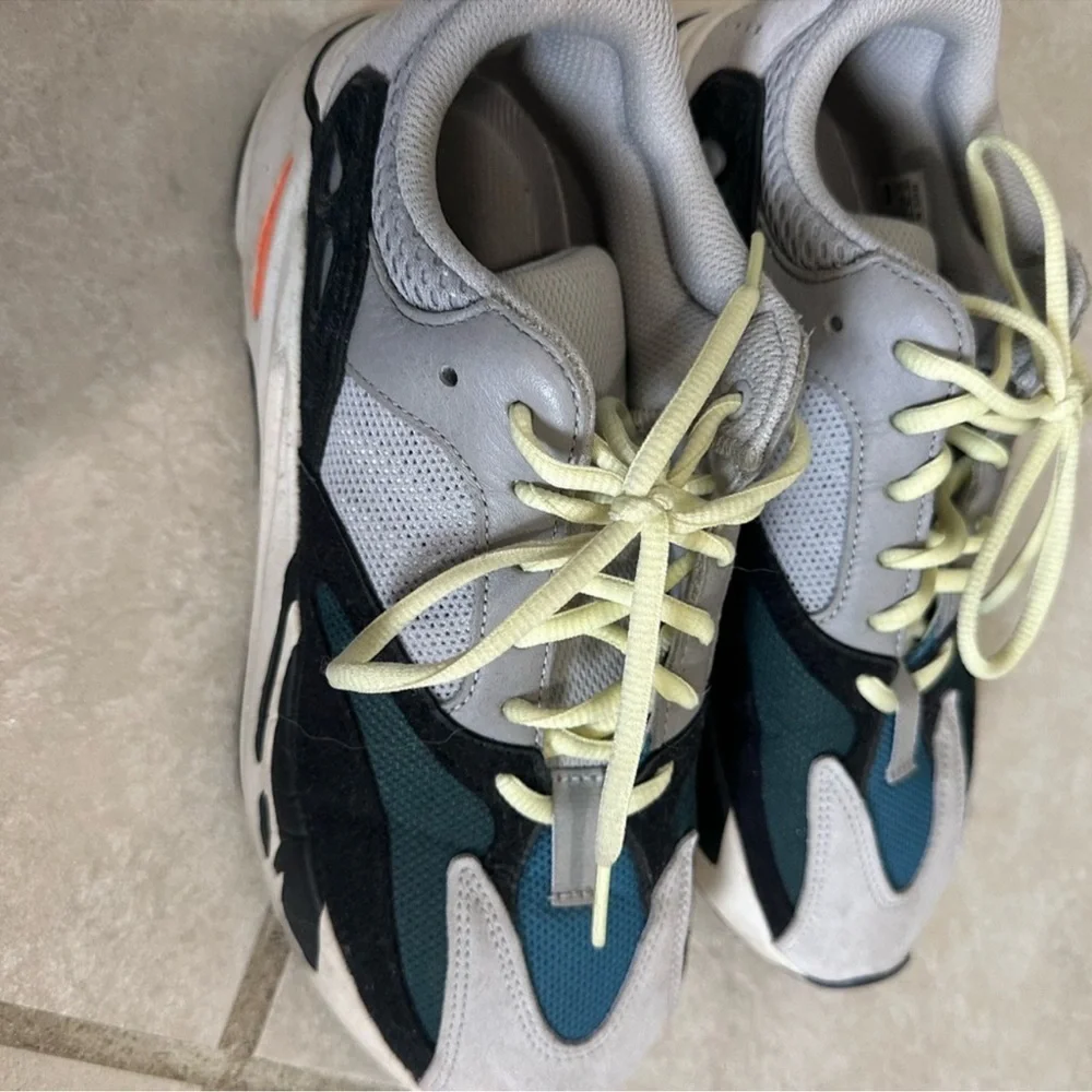 adidas Yeezy Boost 700 Waverunners